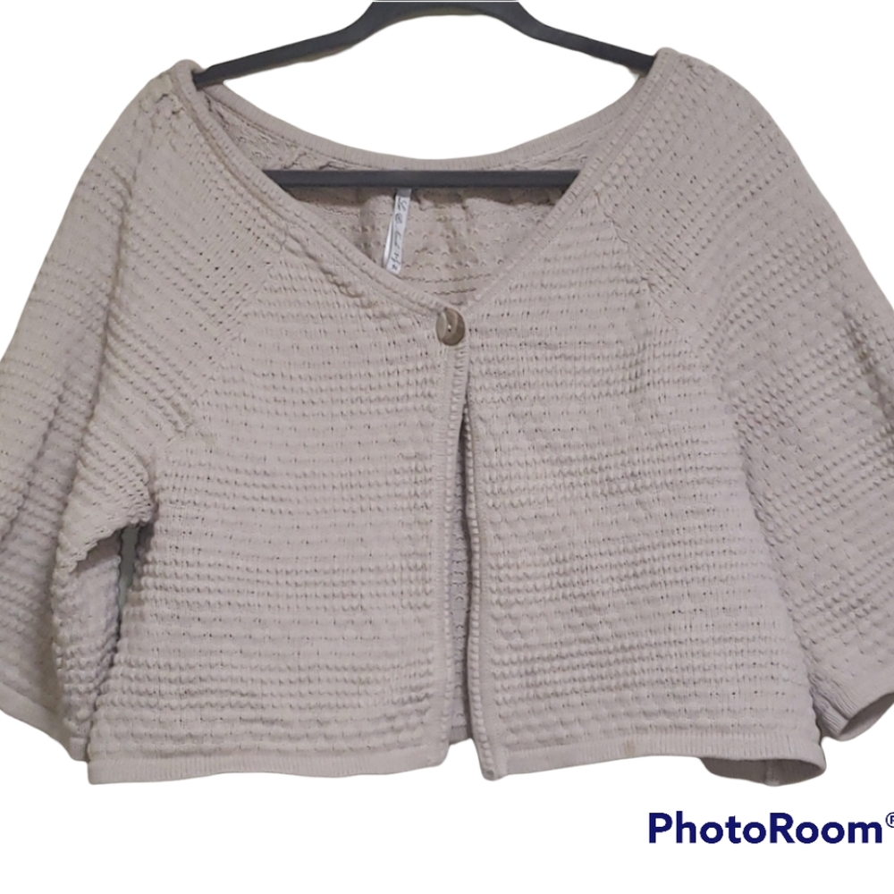 Leo & Nicole Cape Style Wide Sleeve one button Cardigan sz M